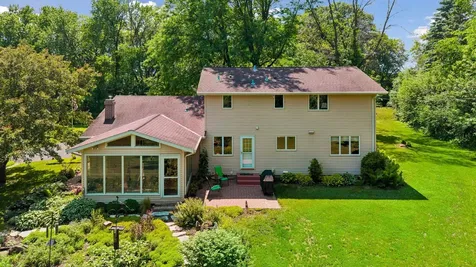 14275 County Road 33 Road Norwood Young America MN 55368