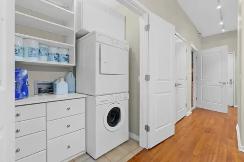 209 8th Street E Saint Paul MN 55101