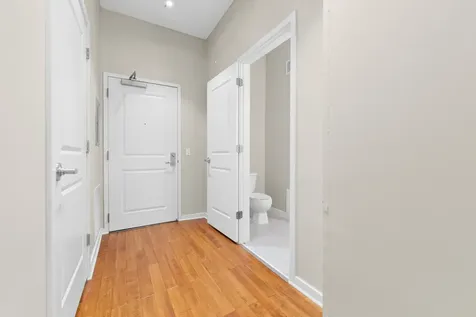 209 8th Street E Saint Paul MN 55101