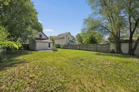 407 19 1/2 Avenue N Saint Cloud MN 56303