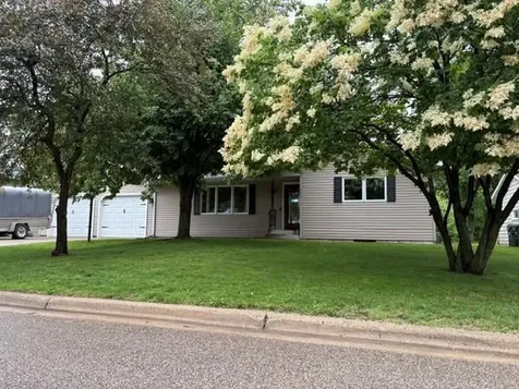 465 Kouwe Street NW Hutchinson MN 55350