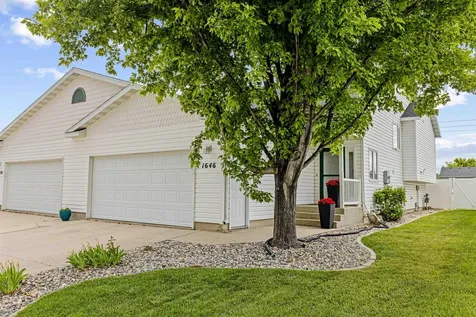 1646 19th Avenue E West Fargo ND 58078