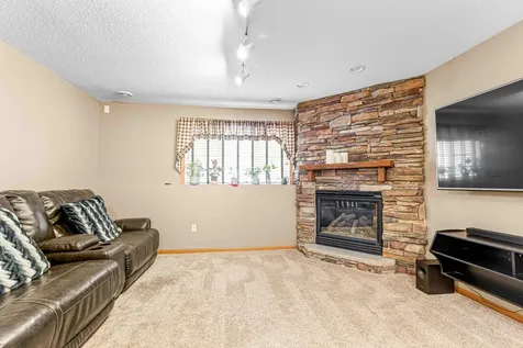 1646 19th Avenue E West Fargo ND 58078
