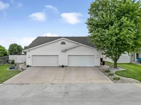 1646 19th Avenue E West Fargo ND 58078