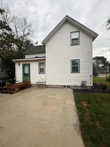 412 Oak Avenue SE Montgomery MN 56069