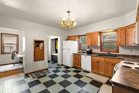 412 Oak Avenue SE Montgomery MN 56069