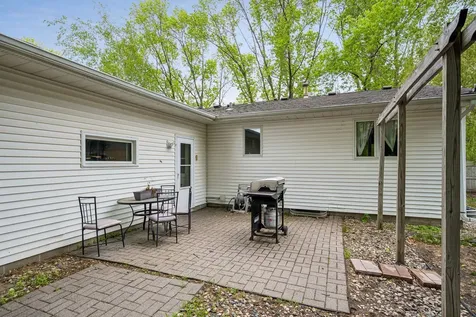 734 Merrill Street SW Hutchinson MN 55350