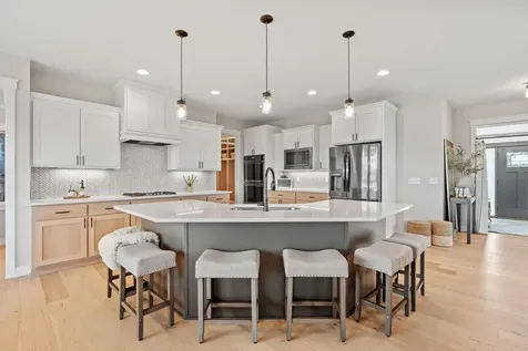 4942 130th Court NE Blaine MN 55449