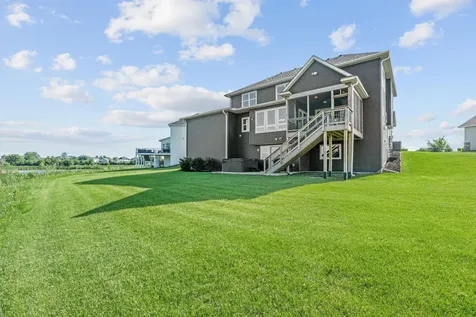 4942 130th Court NE Blaine MN 55449