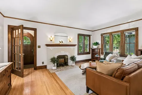 4227 Washburn Avenue N Minneapolis MN 55412