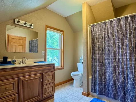 405 N 11th Street Olivia MN 56277