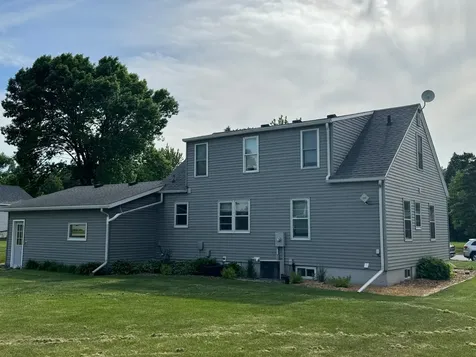 405 N 11th Street Olivia MN 56277