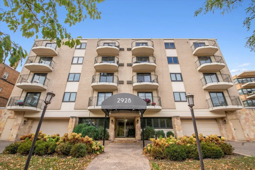 2928 Dean Parkway Minneapolis MN 55416