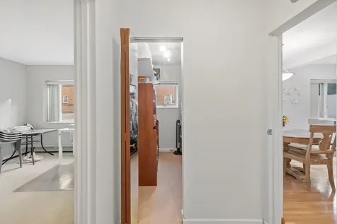 2928 Dean Parkway Minneapolis MN 55416