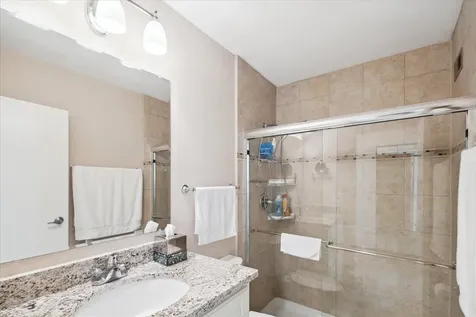 2928 Dean Parkway Minneapolis MN 55416