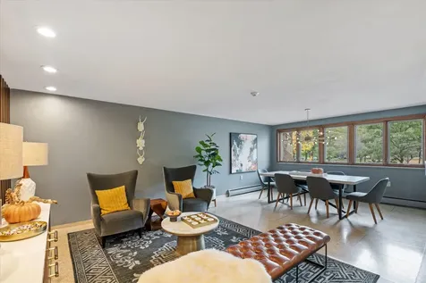 2928 Dean Parkway Minneapolis MN 55416