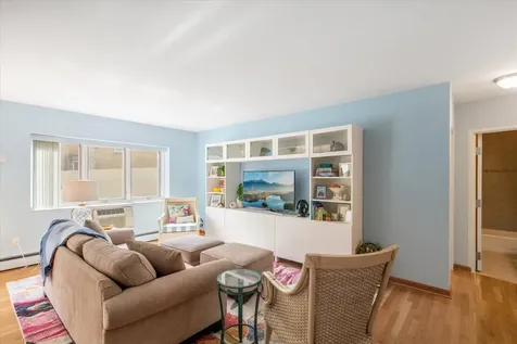 2928 Dean Parkway Minneapolis MN 55416