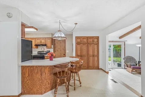 7400 Concerto Curve NE Fridley MN 55432