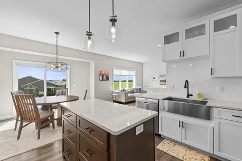 207 Bouldercrest Avenue NE Owatonna MN 55060