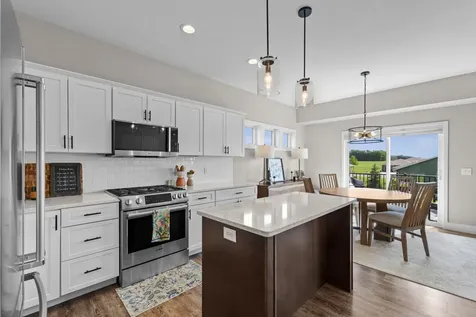 207 Bouldercrest Avenue NE Owatonna MN 55060