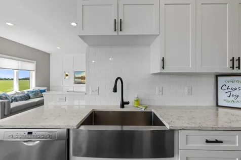207 Bouldercrest Avenue NE Owatonna MN 55060