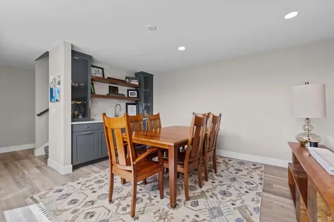207 Bouldercrest Avenue NE Owatonna MN 55060