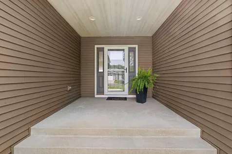 207 Bouldercrest Avenue NE Owatonna MN 55060