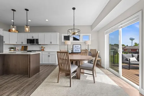 207 Bouldercrest Avenue NE Owatonna MN 55060