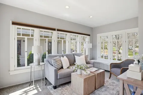 2200 Kenwood Parkway Minneapolis MN 55405
