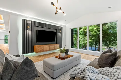 305 North Shore Drive Minnetrista MN 55364