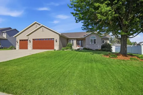 2405 Watertower Lane Owatonna MN 55060