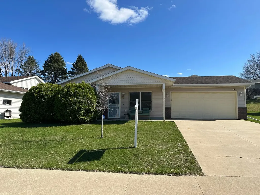 4552 Manor Brook Drive NW Rochester MN 55901