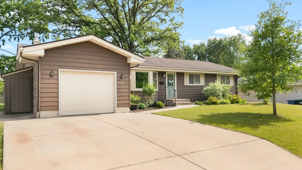 588 Rice Creek Terrace NE Fridley MN 55432