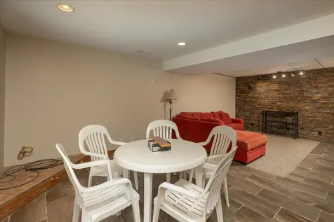 1926 Bear Court SE Rochester MN 55904