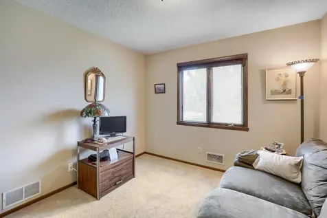 2284 Standridge Avenue Maplewood MN 55109