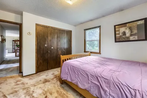 2284 Standridge Avenue Maplewood MN 55109