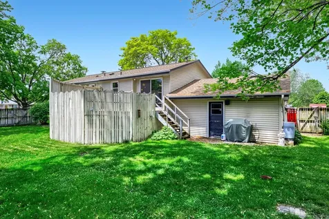2284 Standridge Avenue Maplewood MN 55109