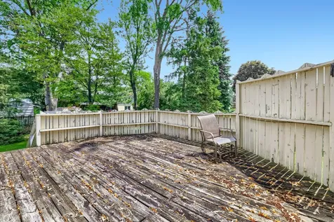 2284 Standridge Avenue Maplewood MN 55109