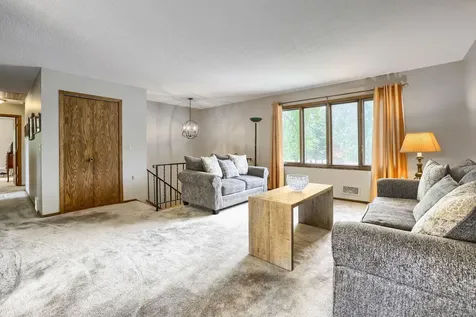 2284 Standridge Avenue Maplewood MN 55109