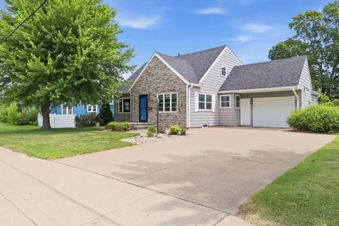 1411 N Cedar Avenue Owatonna MN 55060