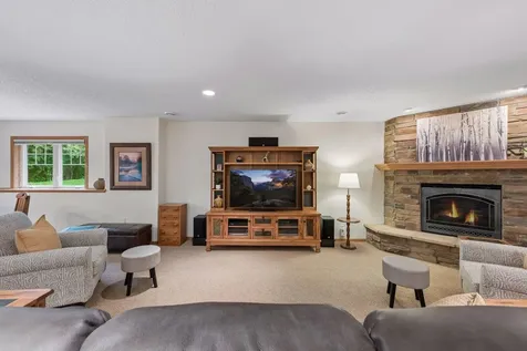 7156 Ballard Trail Inver Grove Heights MN 55077