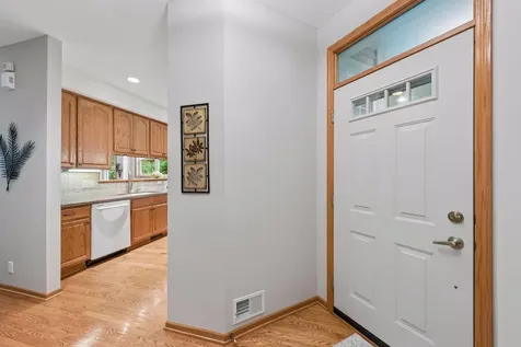 7156 Ballard Trail Inver Grove Heights MN 55077