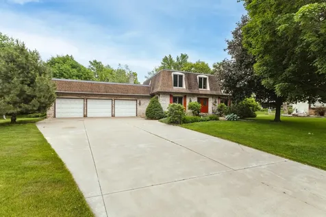 2999 Stinson Court New Brighton MN 55112