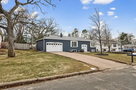 12832 Lincoln Street NE Blaine MN 55434