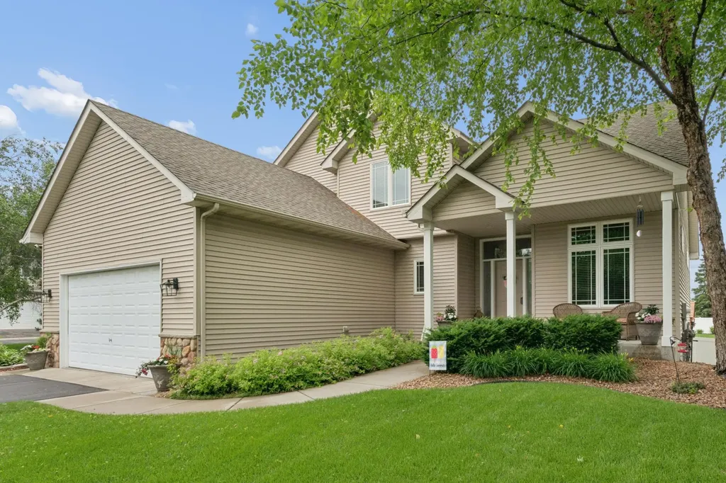 1803 Countryside Drive Shakopee MN 55379