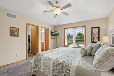 1803 Countryside Drive Shakopee MN 55379