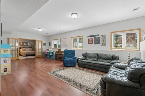 1803 Countryside Drive Shakopee MN 55379