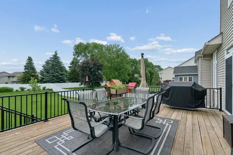 1803 Countryside Drive Shakopee MN 55379