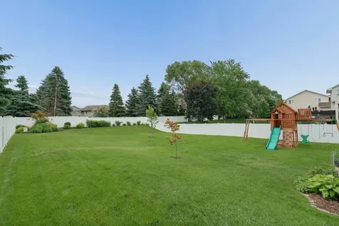 1803 Countryside Drive Shakopee MN 55379