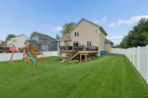 1803 Countryside Drive Shakopee MN 55379
